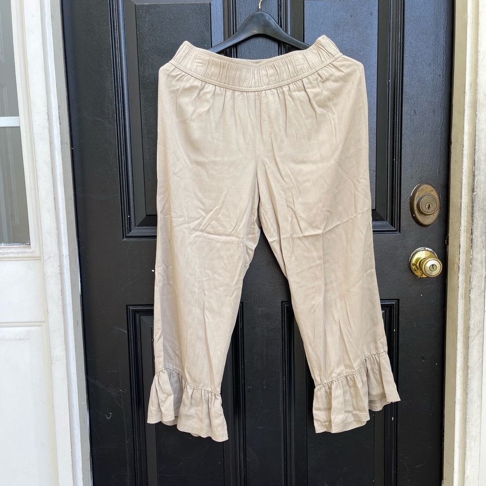 Attyre women pants size 6